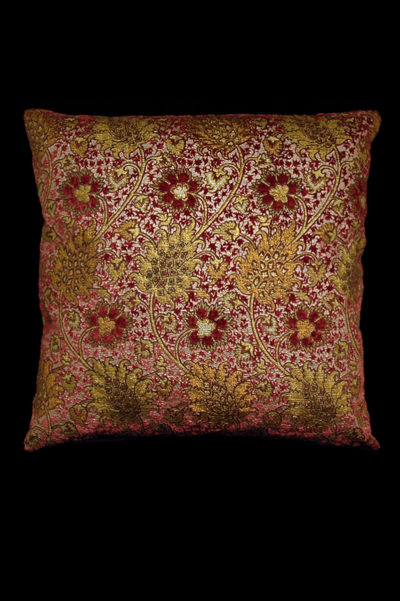 Fortuny Bucintoro square carmine red printed velvet cushion front