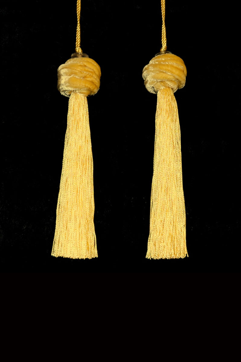 Venetia Studium Turbante couple of cream key tassels