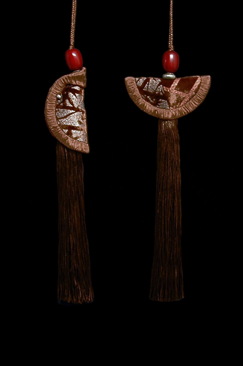 Venetia Studium couple of chocolate brown Geisha & Samurai key tassels
